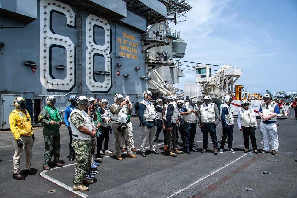 Trinidad and Tobago Government and Military Leaders Visit Nimitz