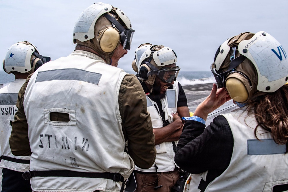 Trinidad and Tobago Government and Military Leaders Visit Nimitz