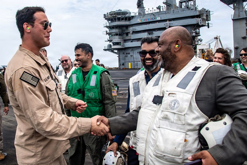 Trinidad and Tobago Government and Military Leaders Visit Nimitz
