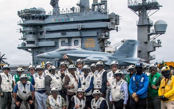 Trinidad and Tobago Government and Military Leaders Visit Nimitz