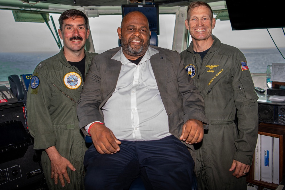 Trinidad and Tobago Government and Military Leaders Visit Nimitz