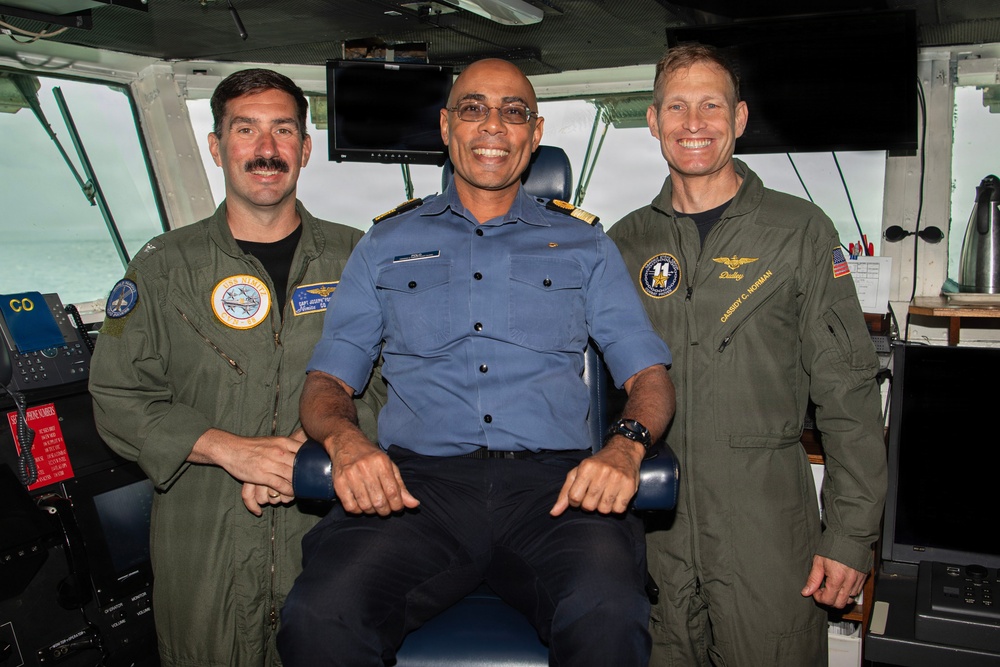 Trinidad and Tobago Government and Military Leaders Visit Nimitz