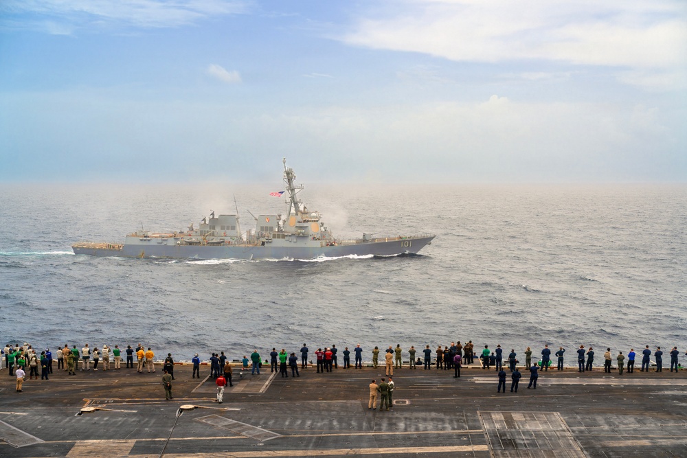 Trinidad and Tobago Government and Military Leaders Visit Nimitz