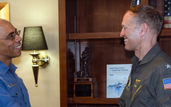 Trinidad and Tobago Government and Military Leaders Visit Nimitz