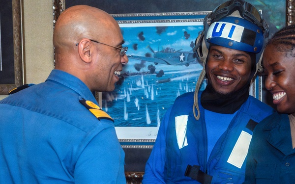 Trinidad and Tobago Government and Military Leaders Visit Nimitz