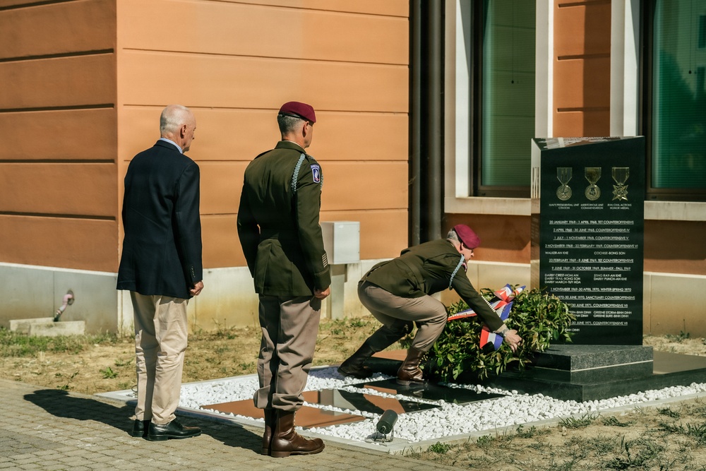 173rd Former And Past Paratroopers Honor Fallen Soldiers