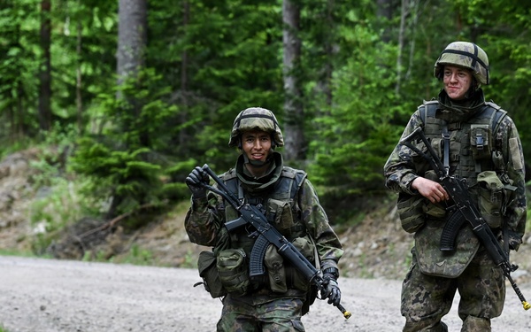 Virginia Guard engineers conduct counter-mobility training in Finland