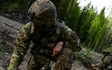 Virginia Guard engineers conduct counter-mobility training in Finland