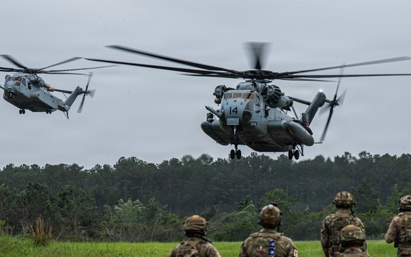 621st CRG HST Supports HMHT-302 Aircrew Training