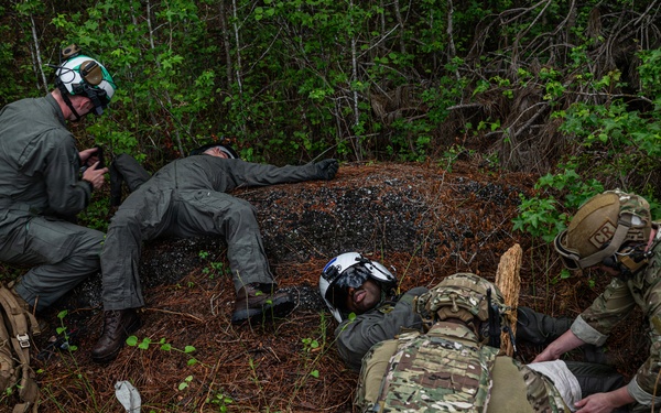 621st CRG HST Supports HMHT-302 Aircrew Training