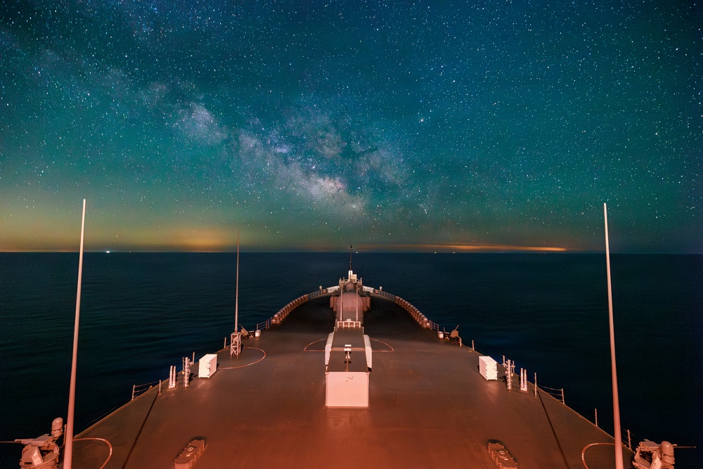 USS Mount Whitney Underway