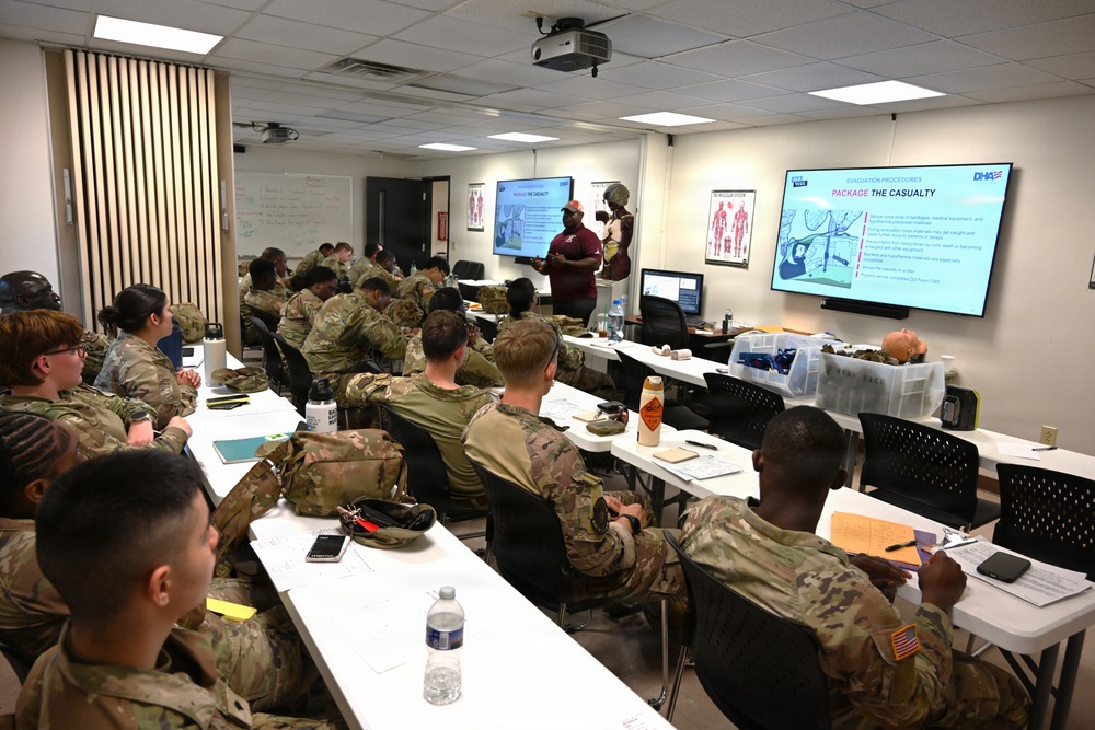 Soldiers Attend Combat Lifesaver Course at JB MDL