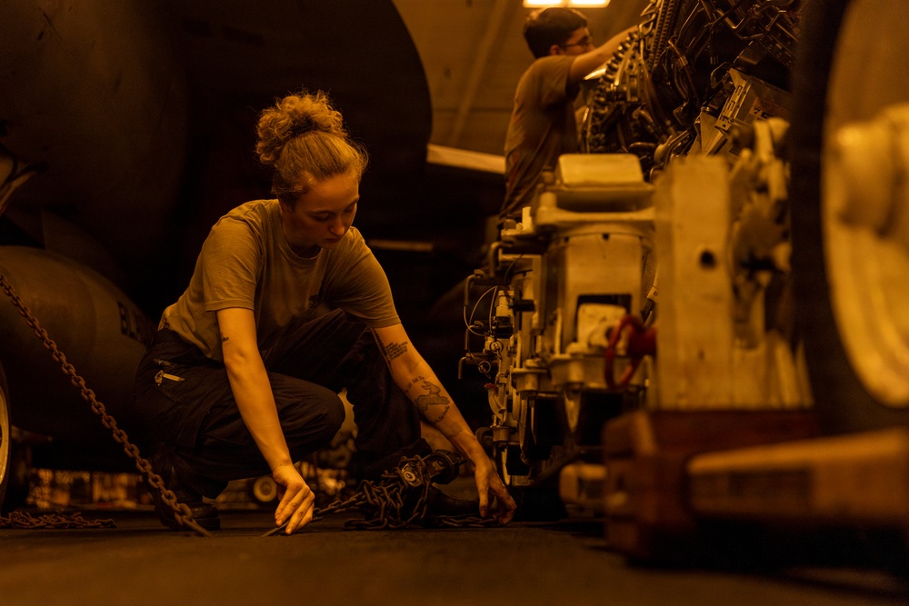 Abraham Lincoln Conducts Aircraft Maintenance
