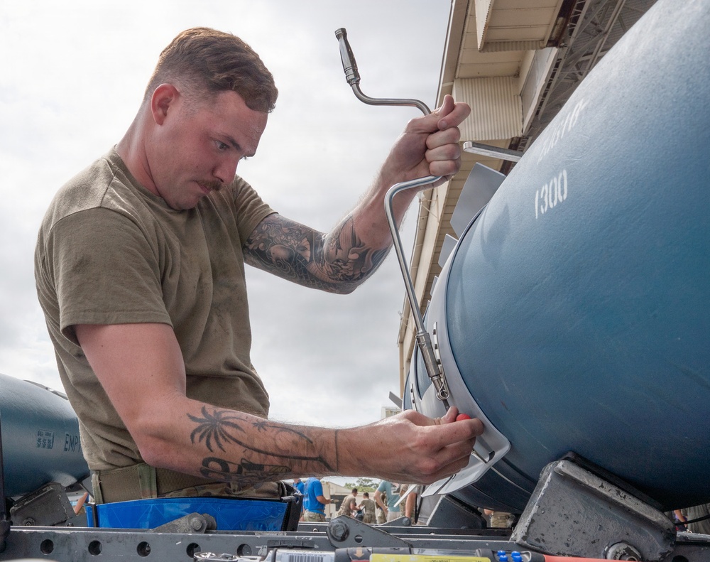 Build bombs best:  Wings hold inaugural maintenance competition