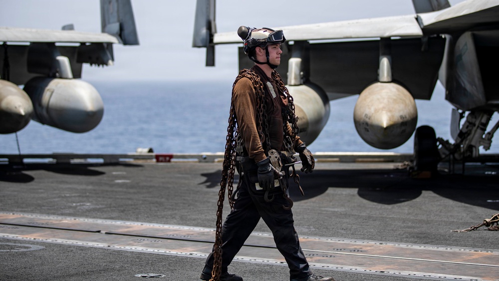 Abraham Lincoln Conducts Flight Deck Maintenance
