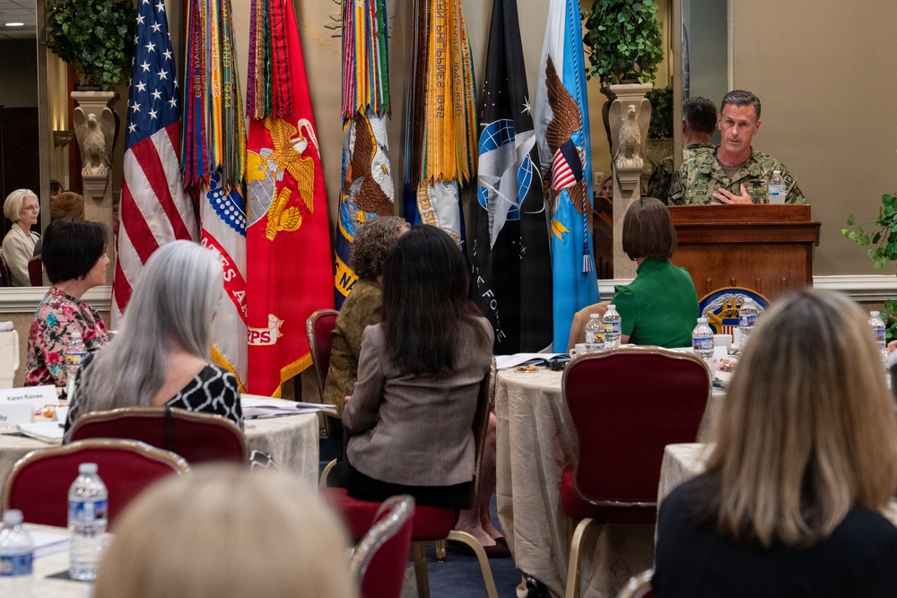 SEAC Attends Senior Spouse Leadership Discussion