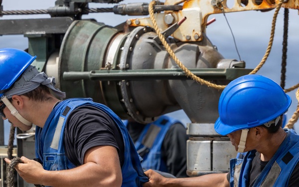 Truxtun Conducts Replenishment At Sea