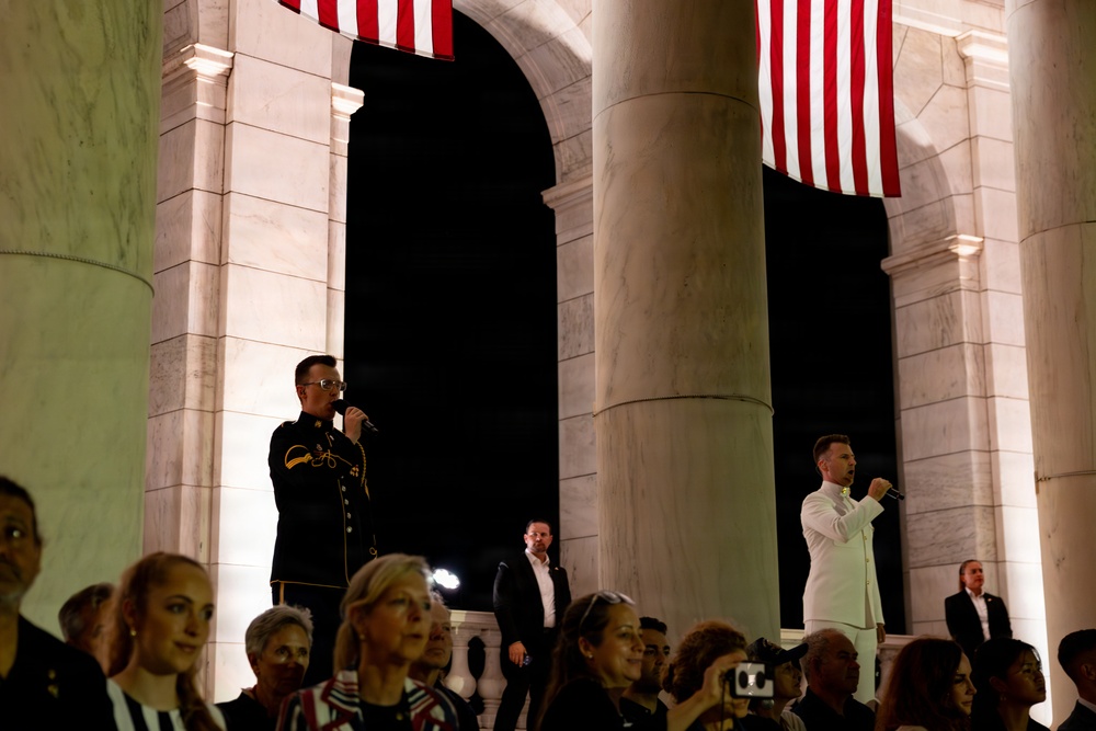 Gretchen Wilson Performs at National Memorial Day Observance