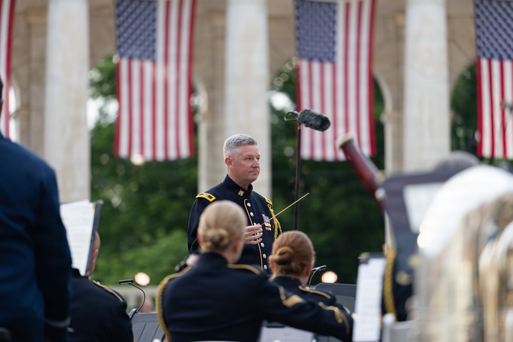 The U.S. Army Orchestra and Joint Armed Forces Chorus Perform at Memorial Day Observance