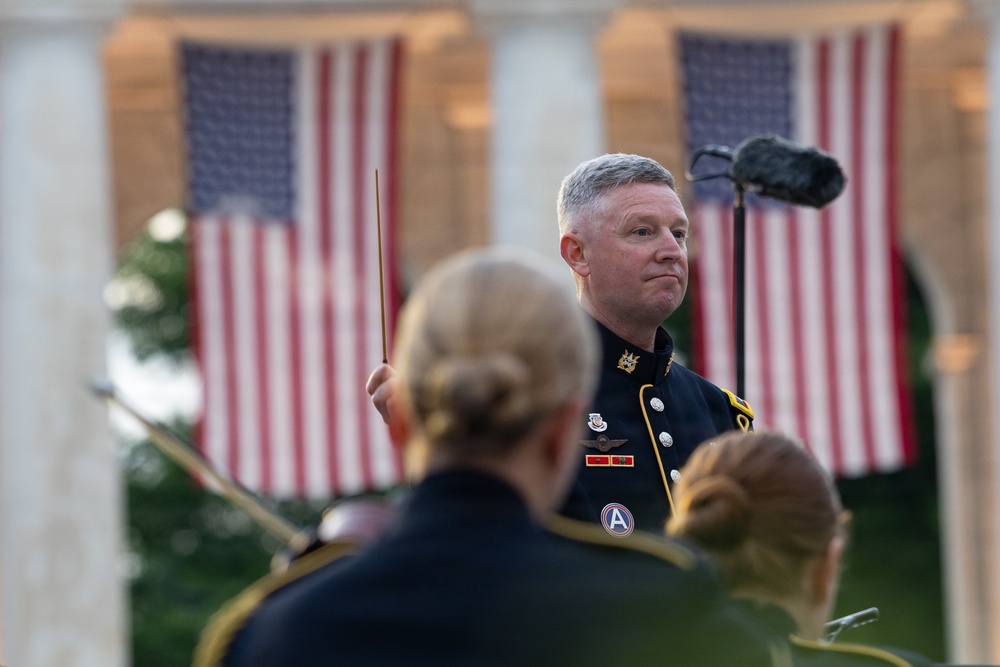 The U.S. Army Orchestra and Joint Armed Forces Chorus Perform at Memorial Day Observance