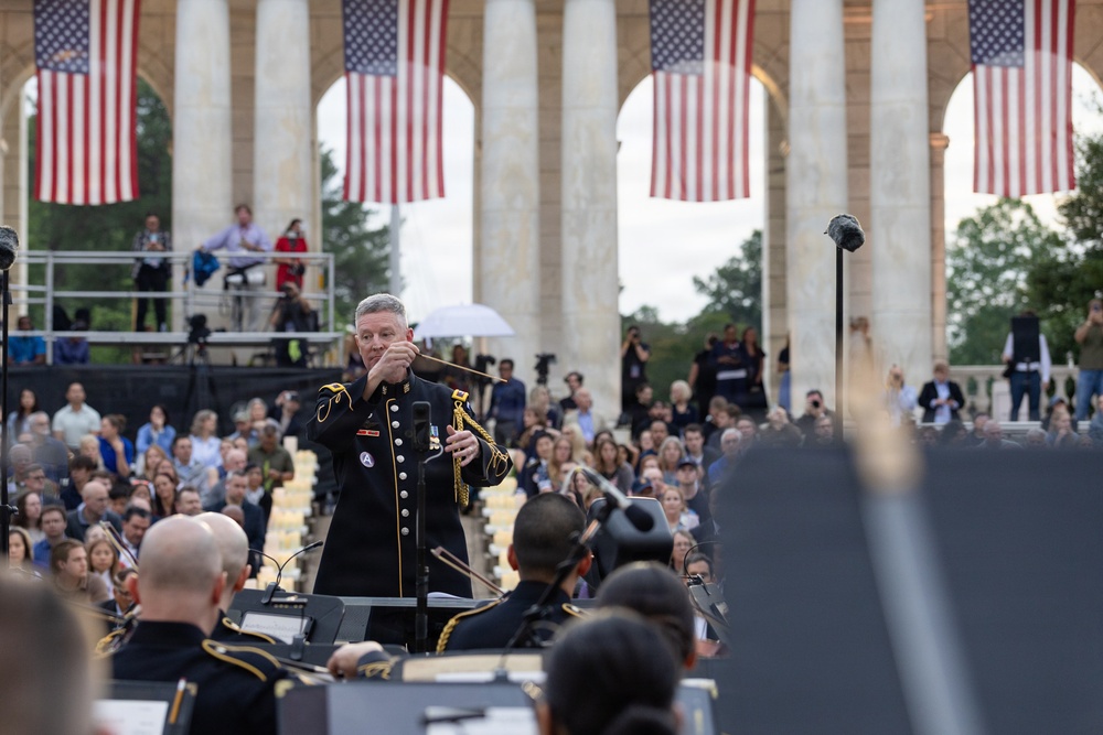 The U.S. Army Orchestra and Joint Armed Forces Chorus Perform at Memorial Day Observance