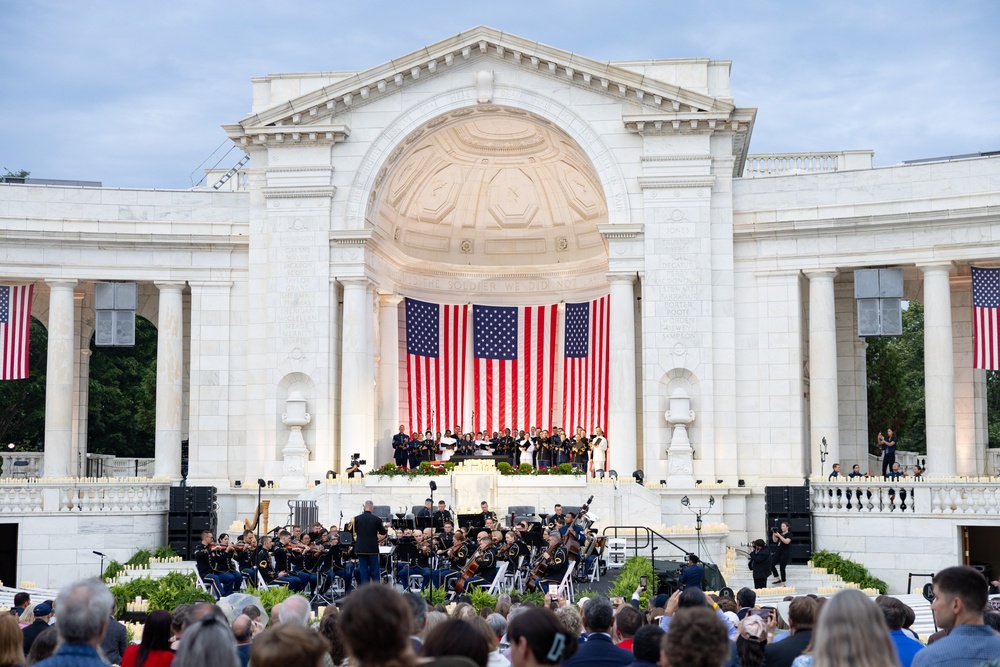 The U.S. Army Orchestra and Joint Armed Forces Chorus Perform at Memorial Day Observance