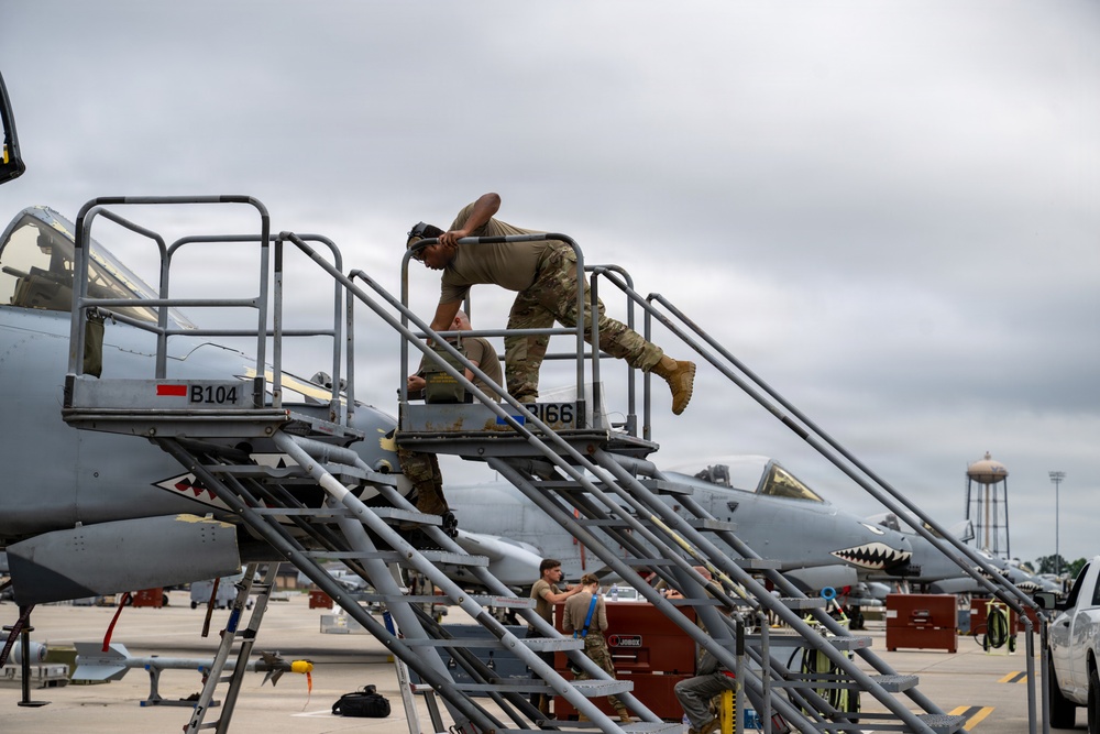 Moody Integrates First Refueling Probe on A-10
