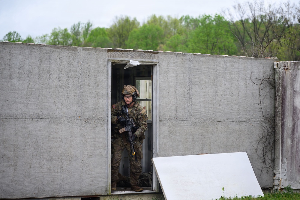 1-151 Infantry Regiment conduct training