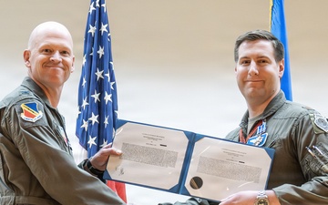 388th Fighter Wing Airmen recognized with Distinguished Flying Crosses, Bronze Stars for historic combat operations
