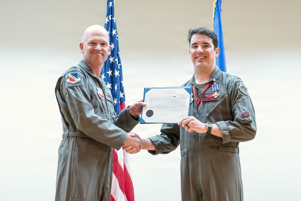 388th Fighter Wing Airmen recognized with Distinguished Flying Crosses, Bronze Stars for historic combat operations