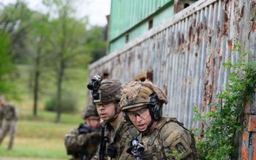 1-151 Infantry Regiment conduct training