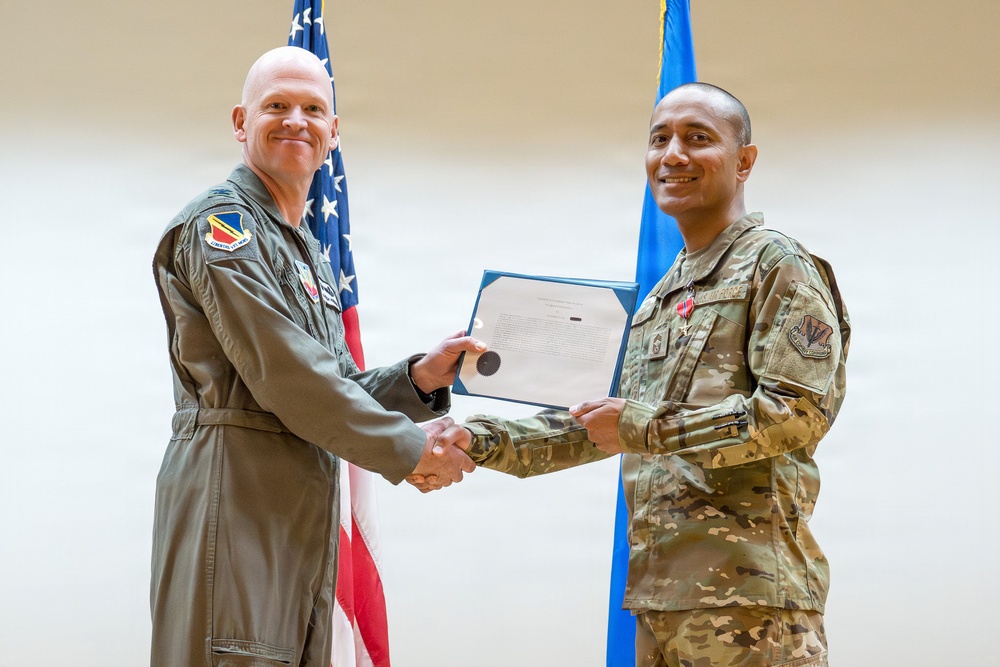 388th Fighter Wing Airmen recognized with Distinguished Flying Crosses, Bronze Stars for historic combat operations