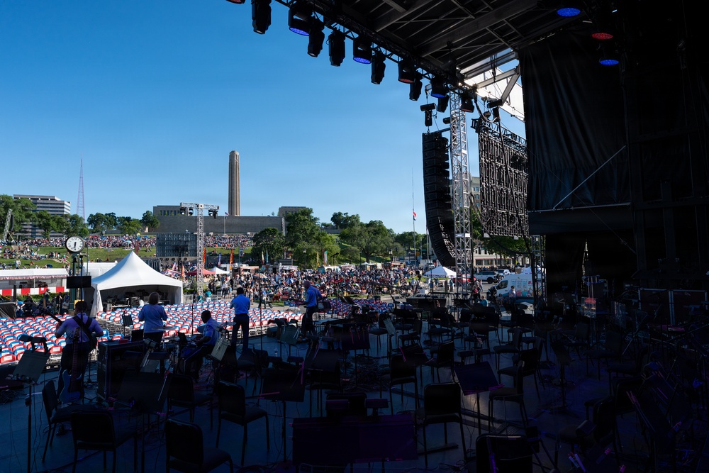 USAF bands perform in Kansas City during Memorial Day weekend