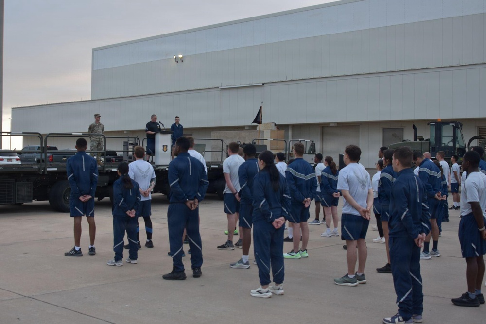97th LRS Airmen run to honor fallen members of ‘Port Dawg’ community