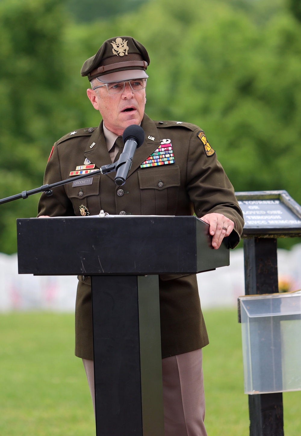 Skies hold back tears until fallen heroes are honored at Kentucky veterans cemetery Memorial Day ceremony
