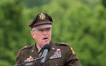 Skies hold back tears until fallen heroes are honored at Kentucky veterans cemetery Memorial Day ceremony