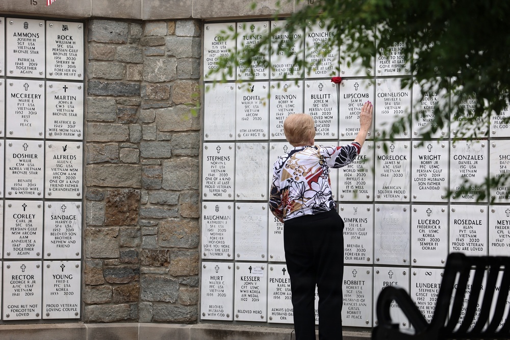 Skies hold back tears until fallen heroes are honored at Kentucky veterans cemetery Memorial Day ceremony