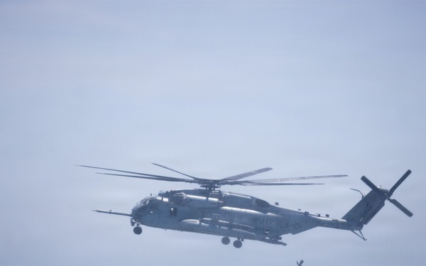 U.S. Marines, Reconnaissance Training Company, School of Infantry- West, conduct helocast training