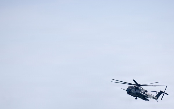 U.S. Marines, Reconnaissance Training Company, School of Infantry- West, conduct helocast training
