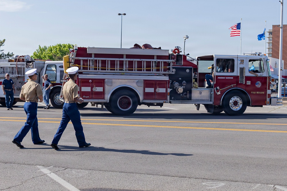 Fort Sill Soldiers and Marines Participates in Armed Forces Day Parade