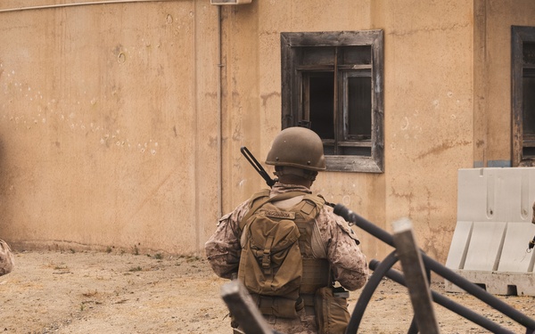 1st Intelligence Battalion executes infantry immersion training