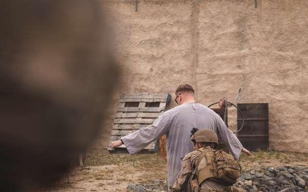 1st Intelligence Battalion executes infantry immersion training