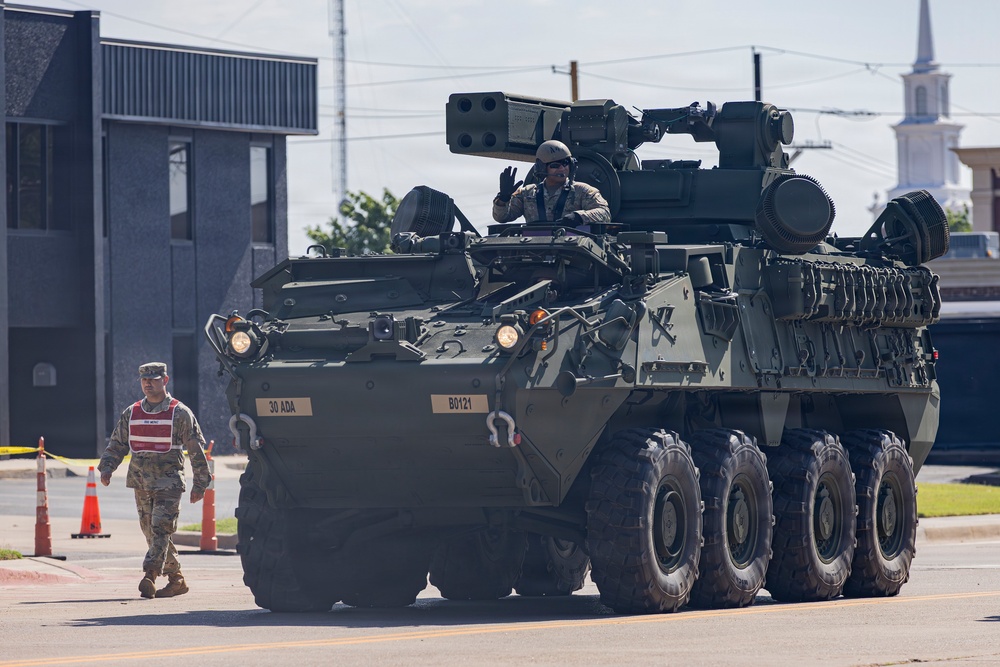 Fort Sill Soldiers and Marines Participates in Armed Forces Day Parade