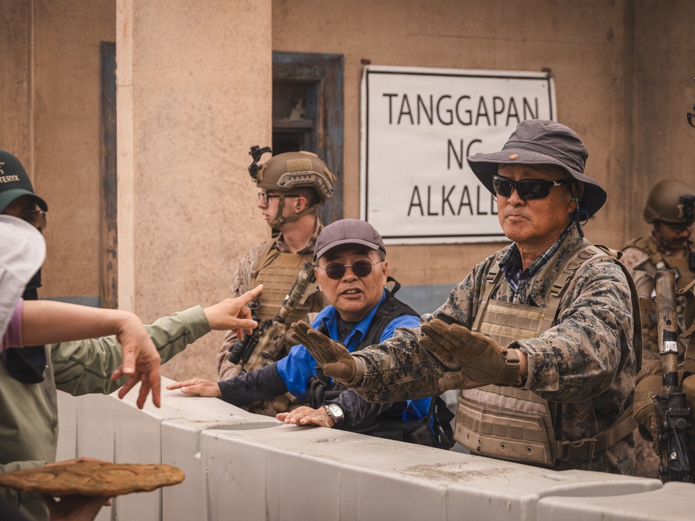 1st Intelligence Battalion executes infantry immersion training