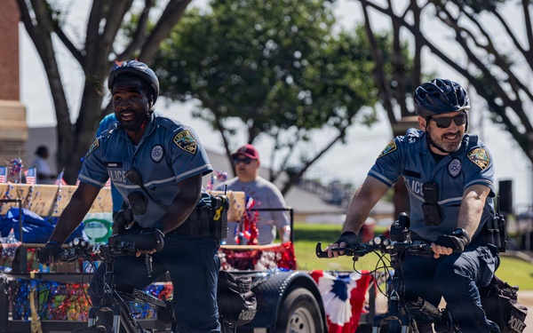 Fort Sill Soldiers and Marines Participates in Armed Forces Day Parade