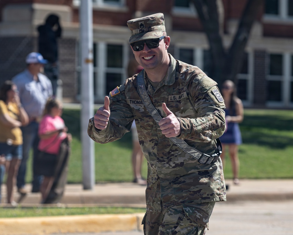 Fort Sill Soldiers and Marines Participates in Armed Forces Day Parade