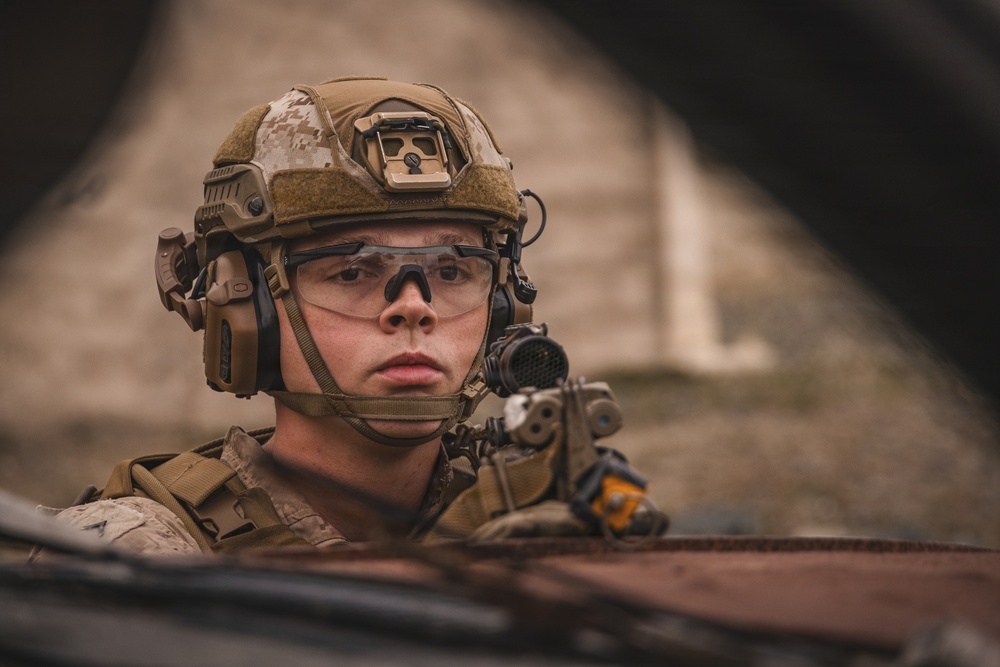 1st Intelligence Battalion executes infantry immersion training