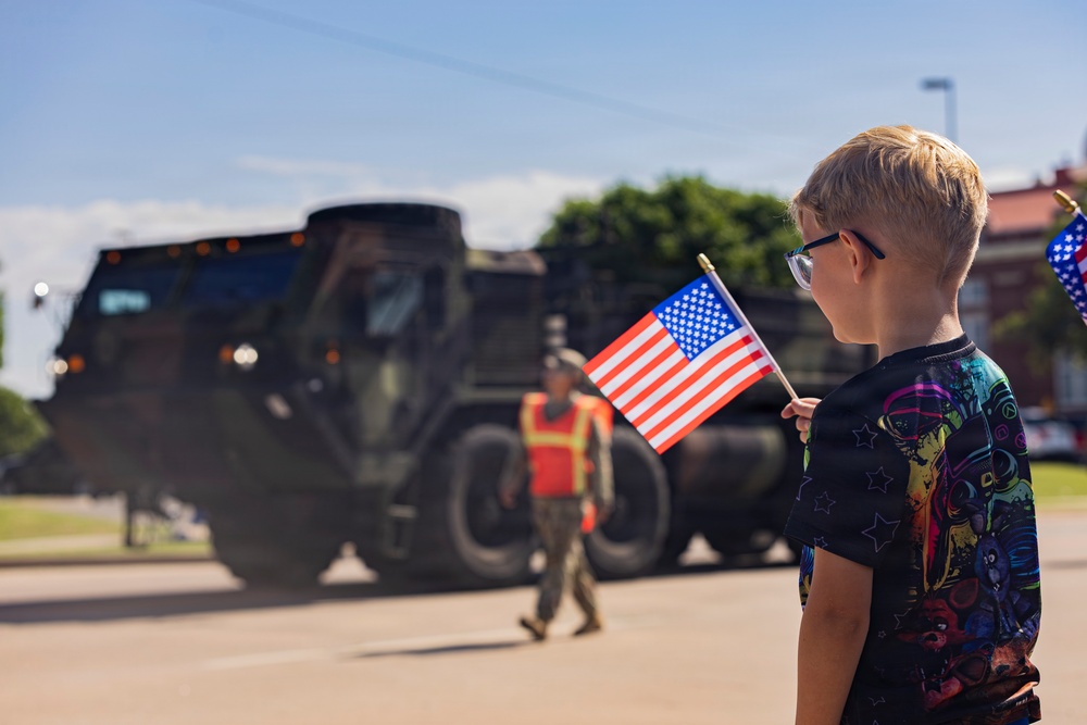 Fort Sill Soldiers and Marines Participates in Armed Forces Day Parade