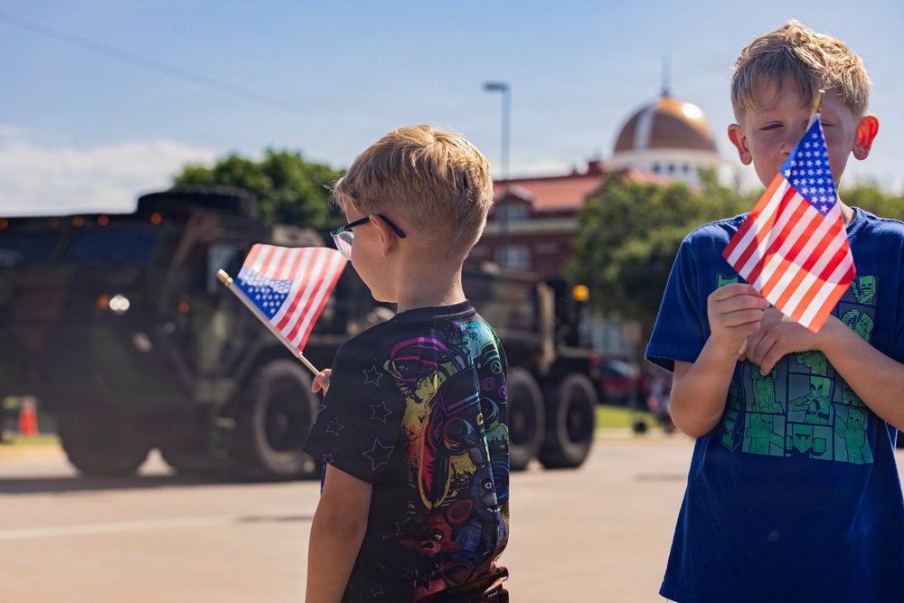 Fort Sill Soldiers and Marines Participates in Armed Forces Day Parade