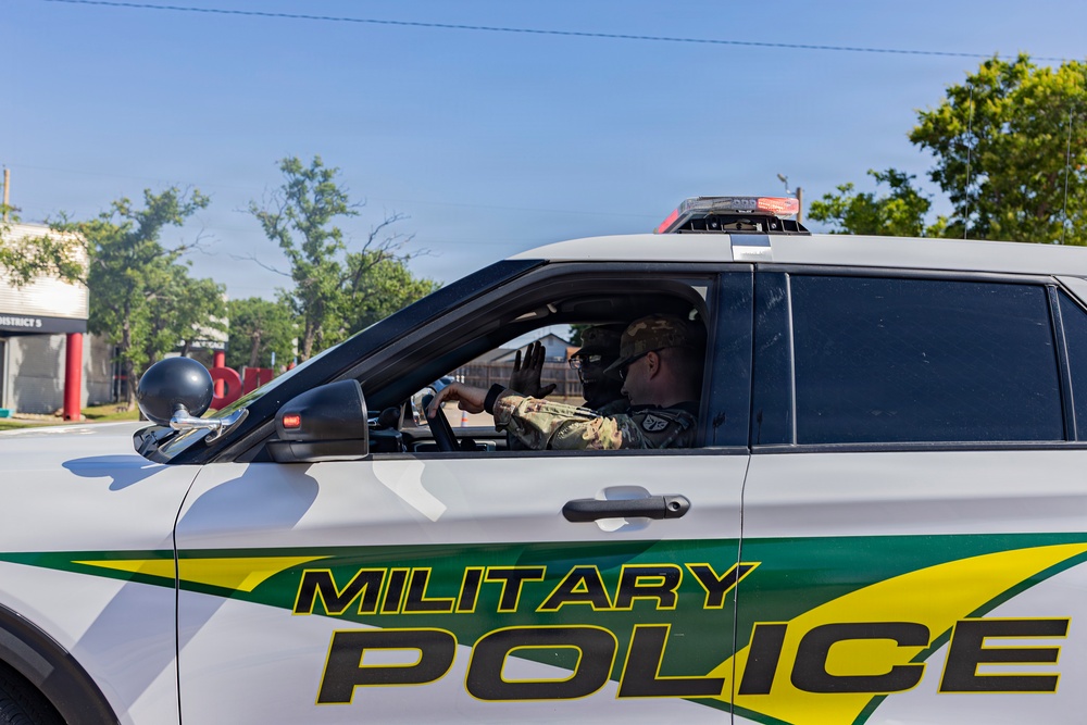 Fort Sill Soldiers and Marines Participates in Armed Forces Day Parade